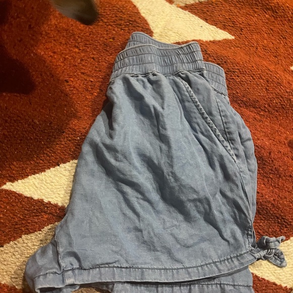 Blue shorts - Picture 3 of 3